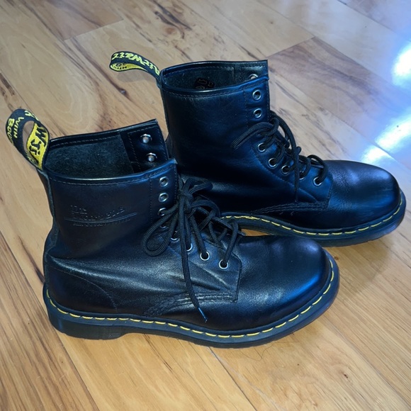 Dr. Martens Shoes - Dr. Marten, 1460 WOMEN'S NAPPA LEATHER LACE UP BOOTS